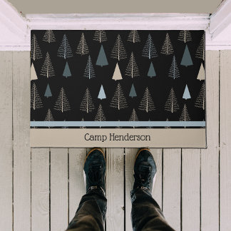 Tapete Pinheiros Primitivos em Preto