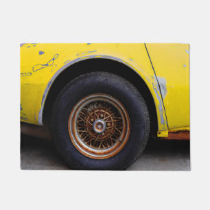 Tapete Pneu-Mão-De-Ferro Rusty, Carro Pintado Amarelo Pi