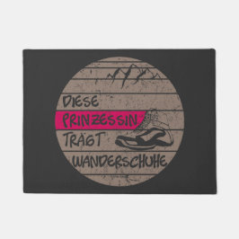 Tapete Prinzessin trägt Wanderschuhe, Sonnenuntergang