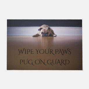 Tapete Pug doormat! Limpe as patas.
