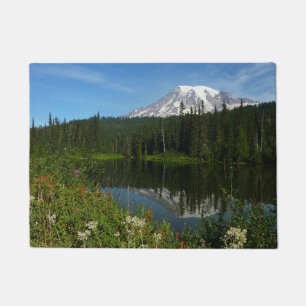 Tapete Reflexo do Lago Monte Rainier com Flores Silvestre