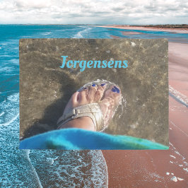 Tapete Sandálias de verão saltando e assando na praia