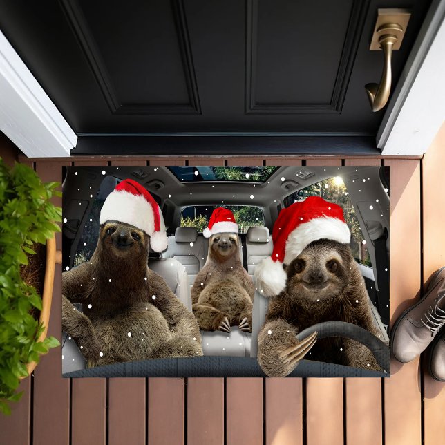 Tapete Sloth Está Dirigindo Carro Na Noite De Natal (Criador carregado)