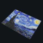 Tapete Starry Night por Vincent Van Gogh<br><div class="desc">A pintura a óleo do mestre holandês Vincent Van Gogh (1853-1890) Provavelmente sua pintura mais famosa, Van Gogh pintou "A Noite Estrelada" em 1889 da memória enquanto em um asilo na França onde ele se registrou para depressão. A cena retrata a vista de sua janela de quarto. Na pintura há...</div>