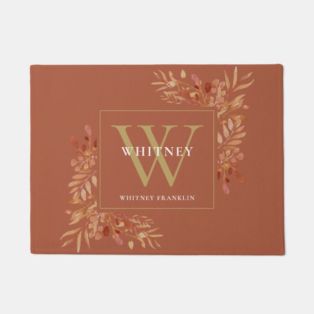 Tapete Terracotta E Monograma Dourado Floral Russo (Frente)