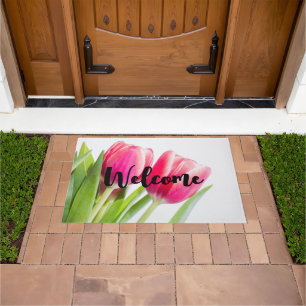 Tapete Tulipas cor-de-rosa com folhas verdes Foto de boas