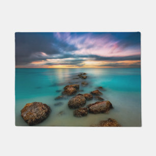 Tapete Um por do sol bonito sobre turcos & Caicos da baí