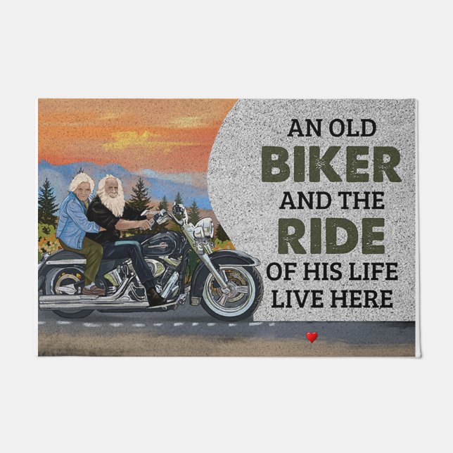 Tapete Um Velho Biker E O Caminho De Sua Vida (Frente)