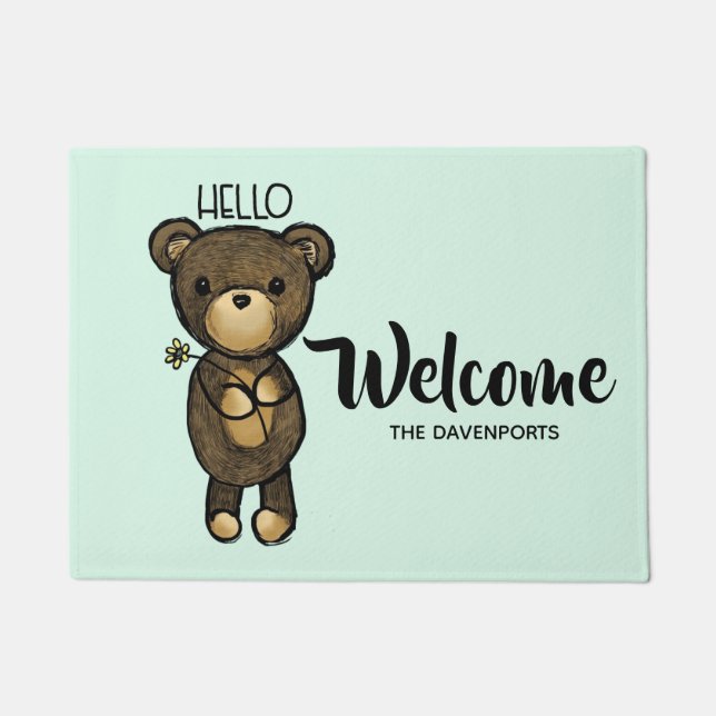 Tapete Urso castanho-branco segurando uma flor amarela (Frente)