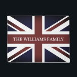 Tapete Vintage British Union Jack flag<br><div class="desc">Vintage, bandeira da União Britânica Jack, bata-vinda com nome de família. Faça seu próprio tapete de porta personalizado para casa, restaurante, negócios, escritório, empresa, compro etc. Adicione a sua própria mensagem de boas-vindas, sobrenome familiar, nome da loja ou citação engraçada. Boa ideia de presente de decoração em casa para reunião...</div>