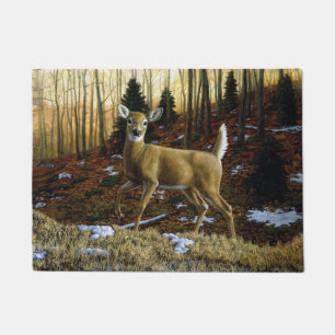 Tapete Whitetail Deer Doe na Floresta de outono