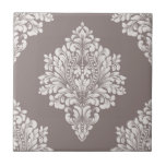 Taupe e Cream Damask<br><div class="desc">Uma cor damasco esticada e leve sobre fundo escura cria esse design de azulejo cerâmico surpreendente. Bonita para uma praça traseira da cozinha,  banheira do banheiro,  chá e azulejo de contrabando,  ou qualquer área (não para uso no exterior). CORRESPONDENDO a itens na nossa loja.</div>