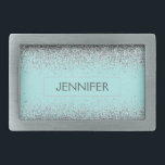 Teal Aqua Blue Silver Glitter Girly Monographic No<br><div class="desc">Azul Aqua Azul Teal e Silver Sparkle Monograma Nome Belt Buckle. Isso faz a formatura perfeita, doce 16 16, 18, 21rua, 40, 50, 60, 70, 80, 90, 100 anos, casamento, chá de panela, aniversário, chá de fraldas ou presente de festa de solteira para alguém que ama luxo de vidro e...</div>