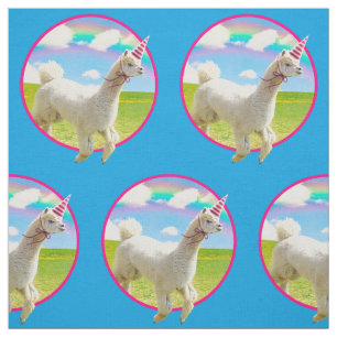 Tecido Alpaca Unicorn Sob O Rainbow Sky