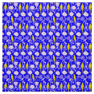 TECIDO FLORES BRANCAS E PAPAGAIOS AMARELOS NO AZUL