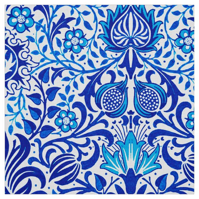 Tecido Jacobean Floral Damask, Cobalt Azul e Branco (Modelo)