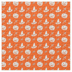 Tecido Laranja Halloween com chapéus brancos e doces