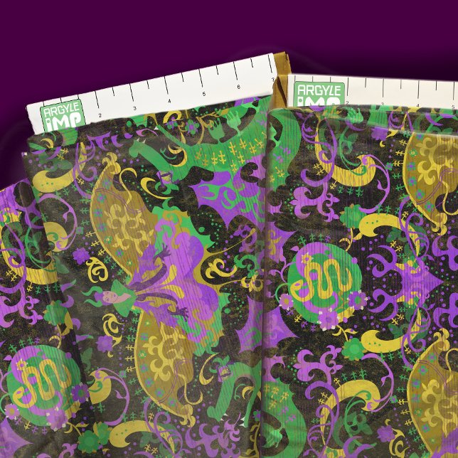 Tecido Mardi Gras Dragon, Cobra, Mulher Fantasia Damask (close-up with ruler)