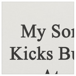 Tecido Meu bumbum dos pontapés do filho em surfar