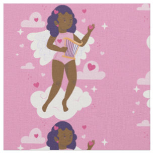 Tecido nuvens de corações do anjo africano-negro