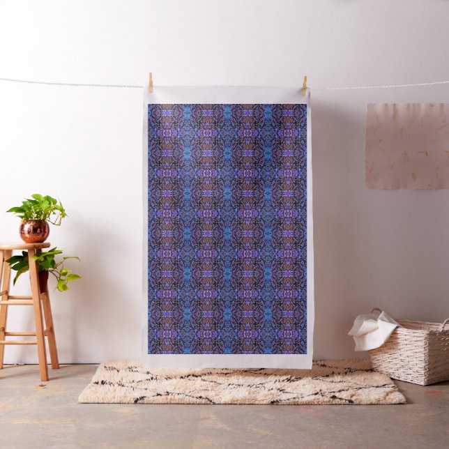 Tecido Padrão de Camuflagem Azul e Lilás (In Situ)