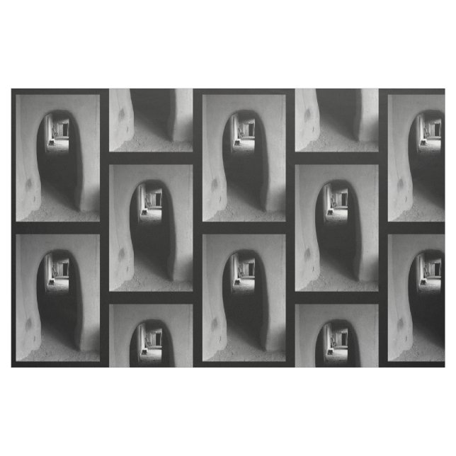 Tecido preto e branco da foto da entrada de Adobe (Fat Quarter)