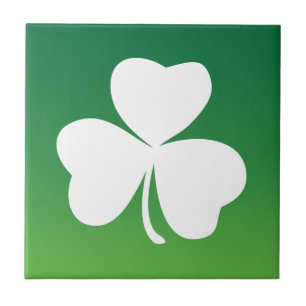 Tema irlandês do verde do trevo