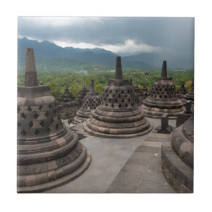 Tempestade sobre Borobudur
