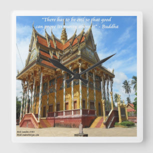 Templo Budista Magnífico e Relógio de Parede com P