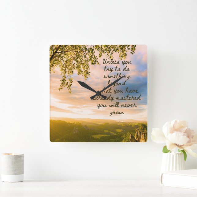 Tente Algo Novo Relógio De Parede (Lar)