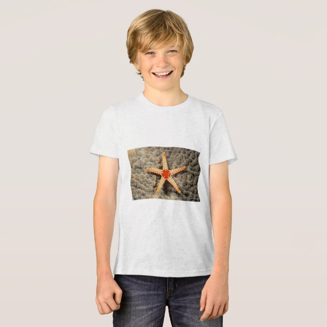 "Tesouros oceânicos: Camiseta Gráfica de Starfish" (Frente Completa)