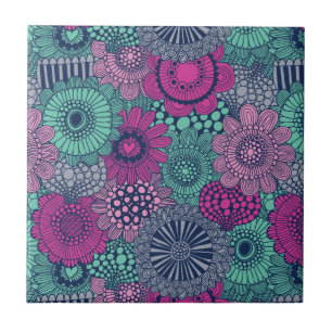 Teste padrão brilhante à moda de flores lindos