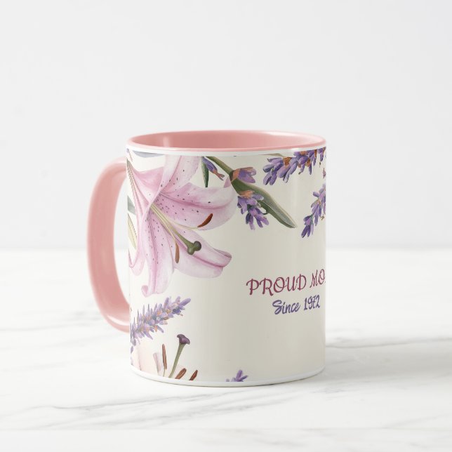 Texto de Caneca do Dia das Mães "MÃE" "Desde 1972" (Frente Esquerda)