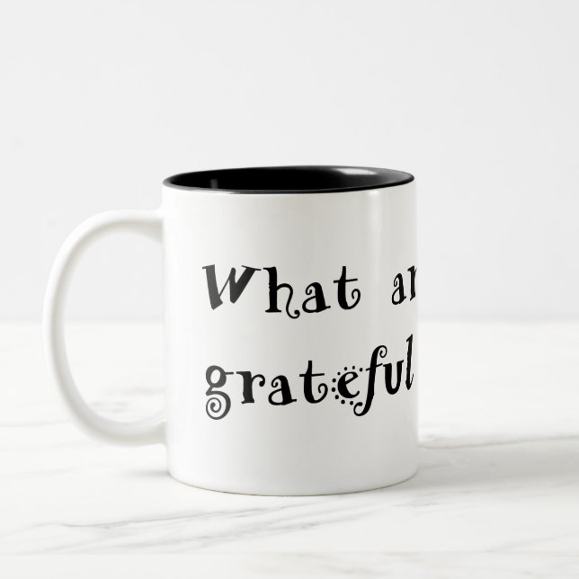 texto do preto da caneca da gratitude (Esquerda)