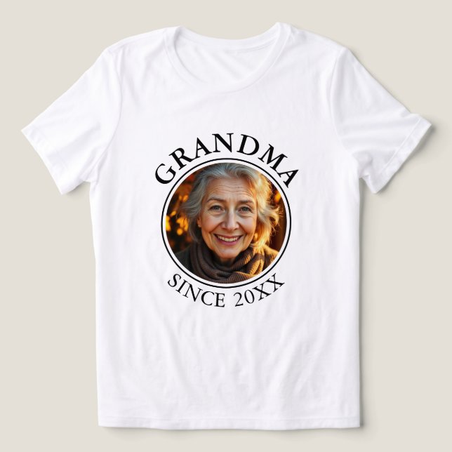 Texto Preto Simples e Vovó Fotográfica Desde (Design frontal)