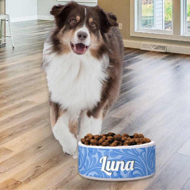 Tigela Elegante Padrão Abstrato Azul Personalizado (An elegant ceramic dog bowl, with blue swirly pattern and your pet's name in white script typography)