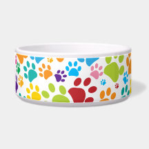Impressão colorida de pata de cachorro feita de co