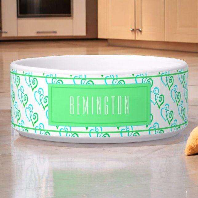 Tigela Padrão de Dois Corações Vinculados Verde Azul Pers (custom pet bowl front green linked hearts)
