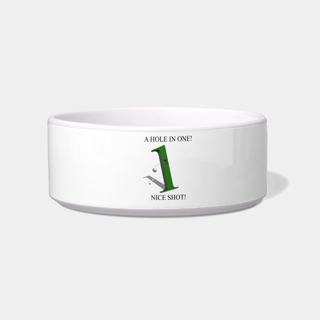 Tigela Um Buraco Numa Bola De Golfe (Esquerda)