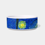Tigela vincent van gogh Starry night<br><div class="desc">A famosa pintura de Van Gogh, "A Noite Estrelada." Pintado durante sua estadia no asilo Remy Santo na década de 1880, van Gogh retratou as colinas rolantes e árvores ciprestes que viu de sua janela. Melhorado digitalmente pela PixDezines. Copyright © 2008-2016 PixDezines.com™ e PixDezines™ em zazzle.com. Todos os direitos reservados....</div>
