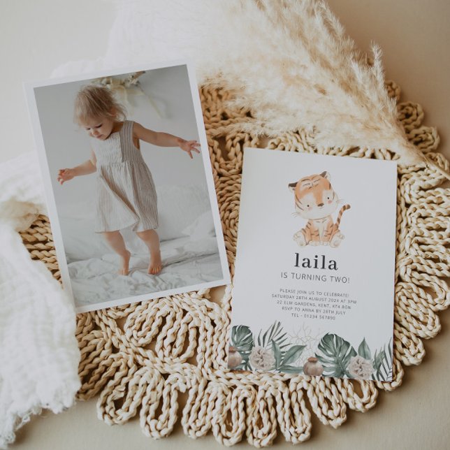 Tiger Greenery Foto Floral Convite de Aniversário (Criador carregado)