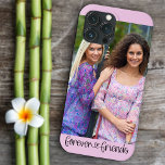 Tipografia de Coração Bonita para Amigos do Foreve<br><div class="desc">Legal capas de iphone com sua própria foto personalizada. Um belo presente fotográfico com uma capa de texto que lê "amigos para sempre" em letra de mão e está ligado a um coração amoroso. O modelo de foto está configurado para que você adicione sua foto que será exibida no formato...</div>