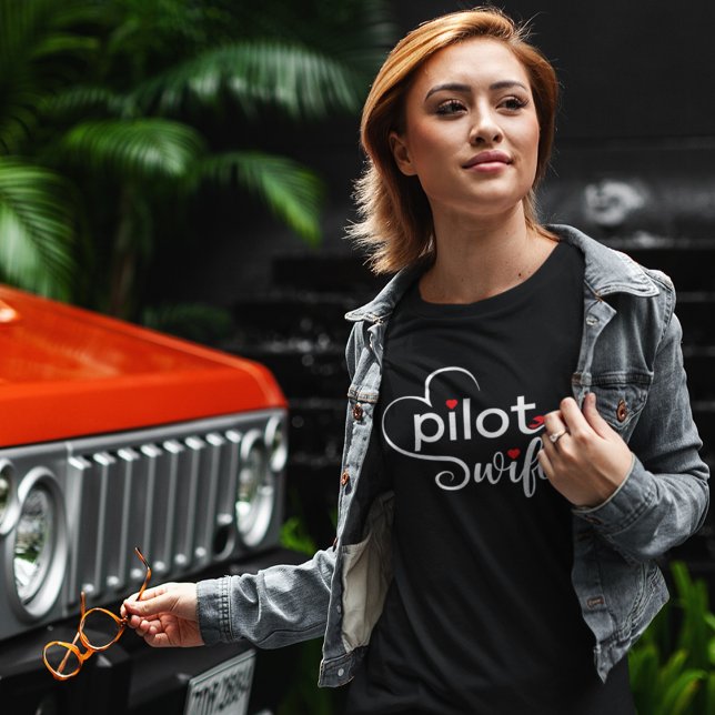 Tipografia de esposa piloto e avião simples, minim (Criador carregado)