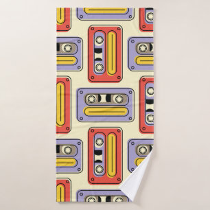 Toalha De Banho Fitas de cassete retro padrão perfeito. Vintage d