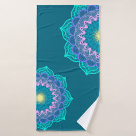 Toalha De Banho Mandala Colorida em Fundo Azul