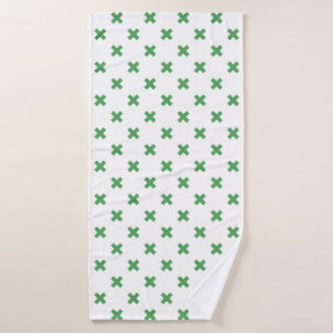 Toalha De Banho Pontos de cruz verdes sobre o branco