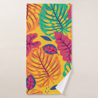 Toalha De Banho Seamless pattern with tropical leaves on yellow ba