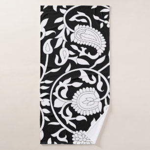 Toalha De Banho Traditional indian paisley pattern on black and wh