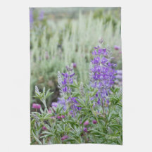 Toalha de chá dos Wildflowers do Lupine