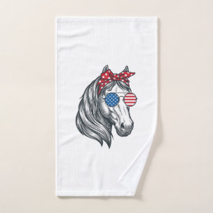 Toalha De Mão Cavalo Patriótico Com Óculos De Sol De Bandeira Vi
